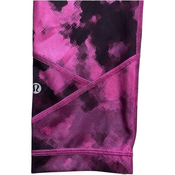 Lululemon Pace Rival Crop Full-On Luxtreme Blooming Pixie Black / Raspberry Sz 4 - Picture 6 of 9
